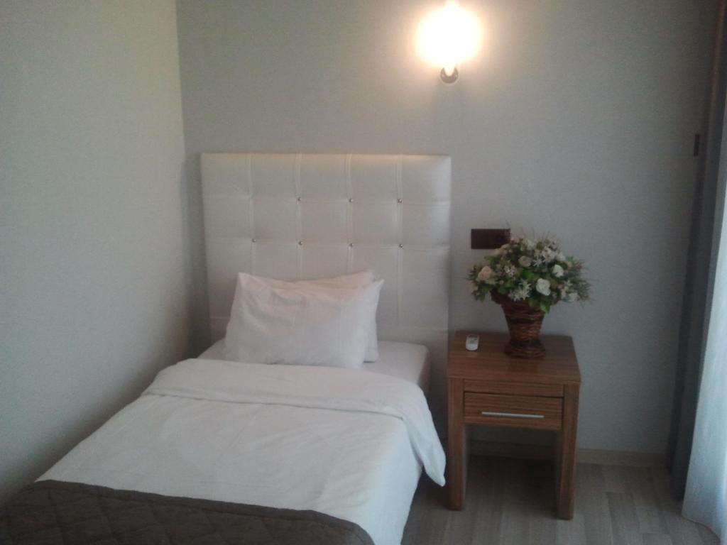Hotel Kocaman Измир Номер фото