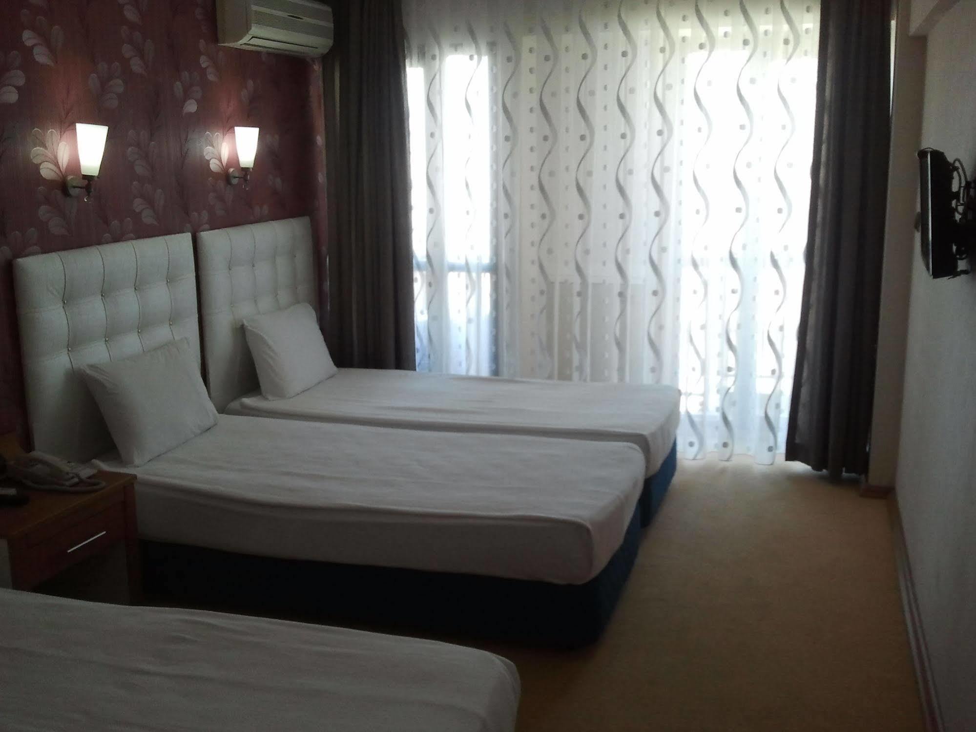 Hotel Kocaman Измир Экстерьер фото