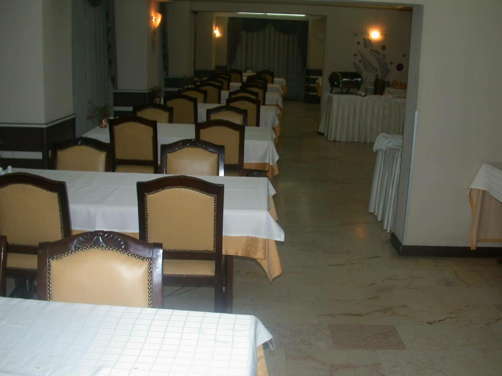 Hotel Kocaman Измир Экстерьер фото
